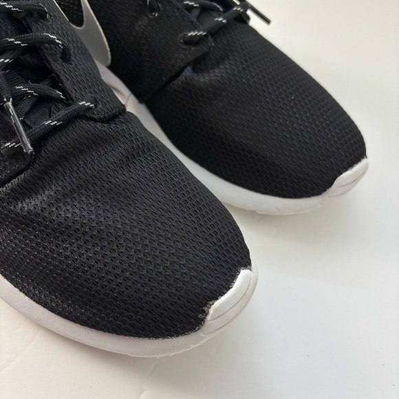 Nike Womens Roshe One 844994-002 Black Running Shoes Sneakers Size 10 - Picture 9 of 12